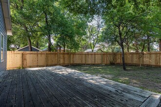 716 West 35th Street, Austin, TX 78705 photo 3