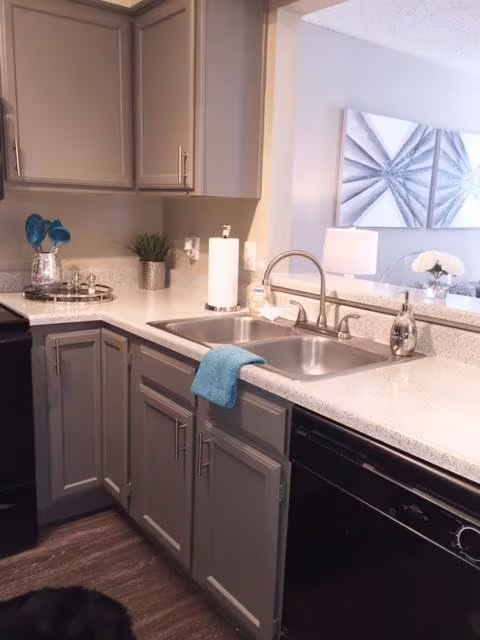 Woodwind Village Apartments photo 3