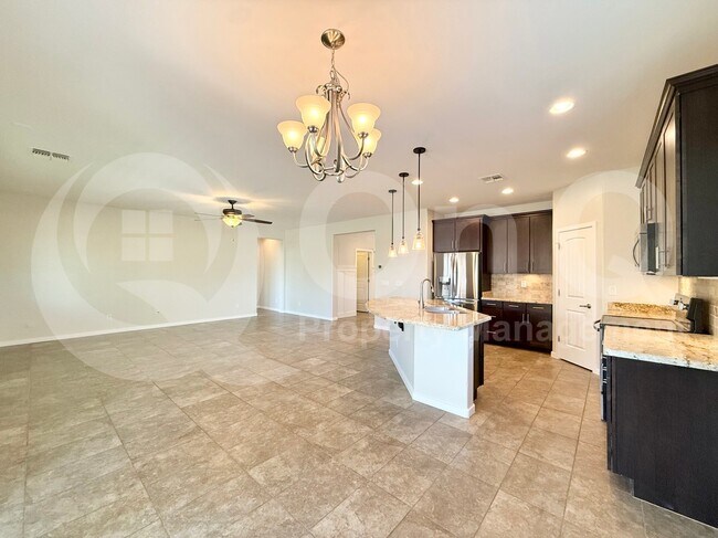 2814 E Quenton St Mesa, AZ 85213 photo 4