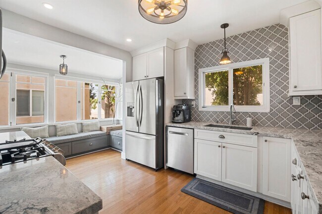 4586-4590 Arizona St San Diego, CA 92116 photo 4