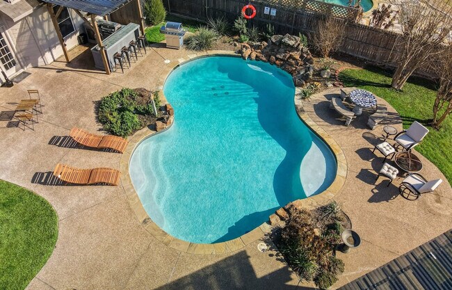4036 Falcon Ridge Dr Haltom City, TX 76137 photo 5