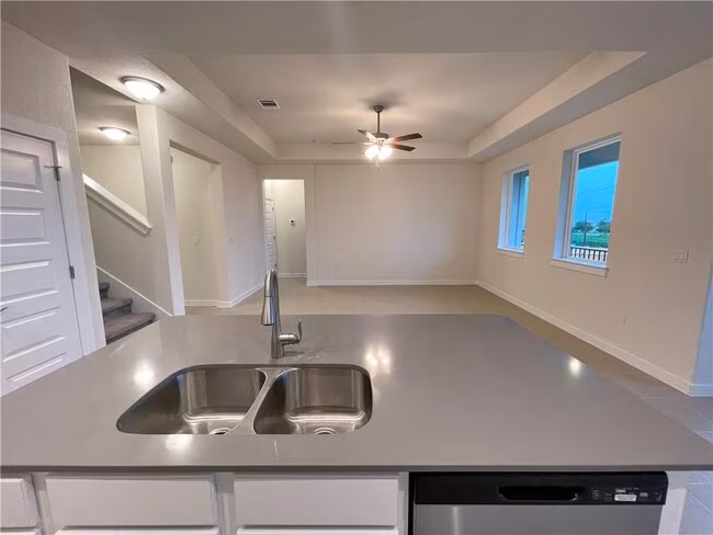 113 Citation Dr Jarrell, TX 76537 photo 4