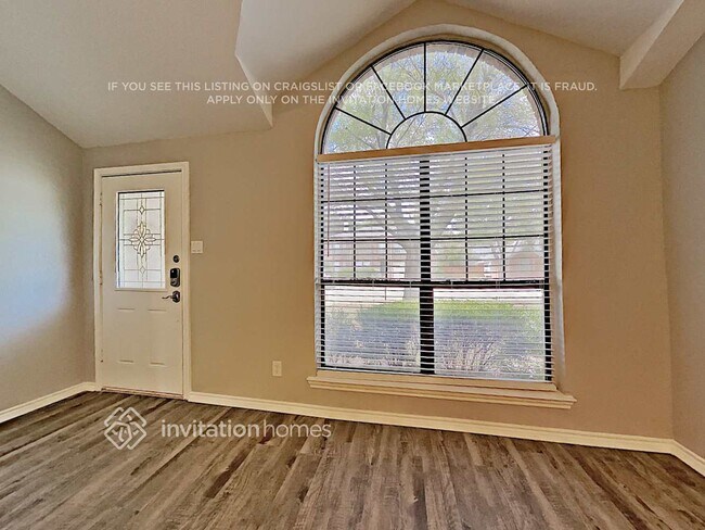 2707 Fountainview Dr Corinth, TX 76210 photo 4