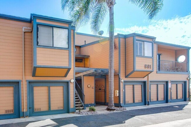 801 Kalpati Cir Carlsbad, CA 92008 photo 2