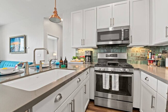 4569 Cape May Ave San Diego, CA 92107 photo 5