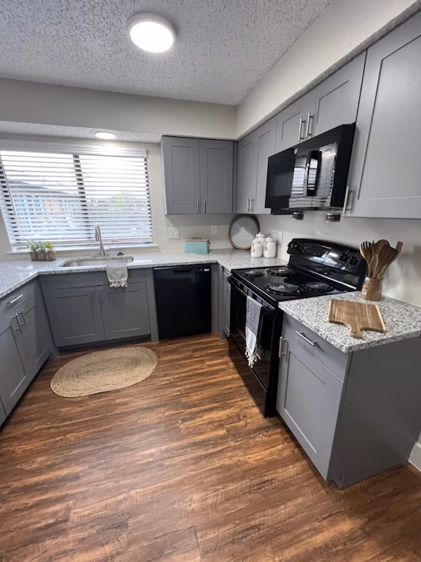 Amber Creek Apartments photo 2