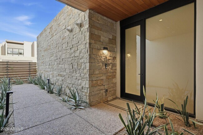 6311 E Phoenician Blvd Scottsdale, AZ 85251 photo 3