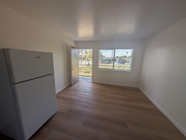 1213 San Pablo Ave Berkeley, CA 94706 photo 2