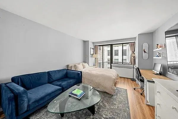 45 E 25th St New York, NY 10010 photo 4