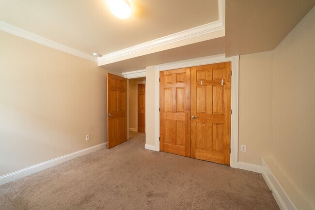 2430 Fulton Street photo 2