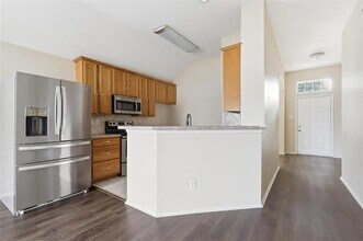 1209 Brownford Dr Burleson, TX 76028 photo 4