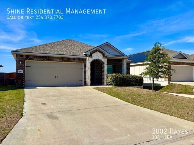 2002 Hayes St Temple, TX 76502 photo 2