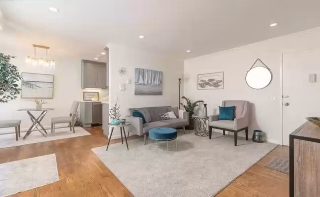 1734 Bay St San Francisco, CA 94123 photo 4
