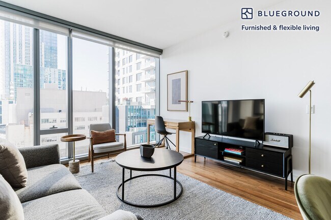 399 Fremont photo 4