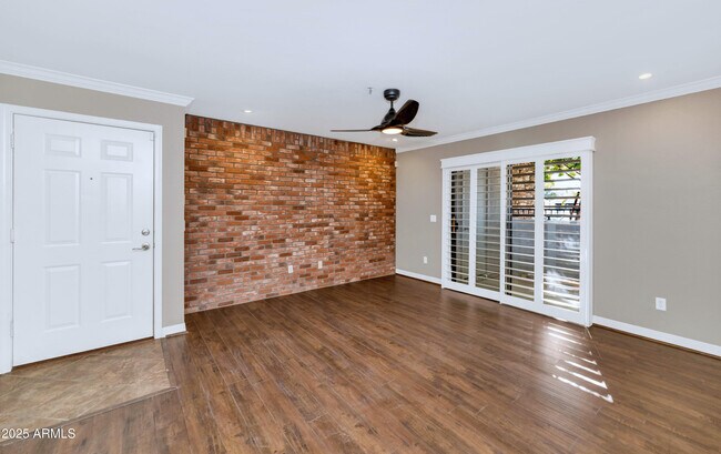 2025 E Campbell Ave Phoenix, AZ 85016 photo 2