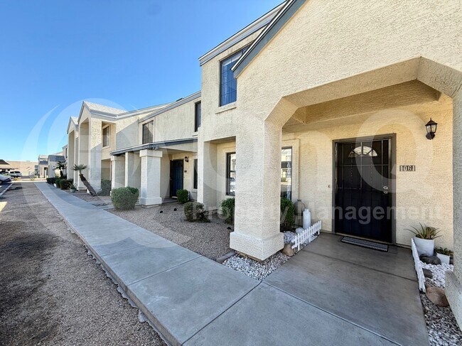 7801 N 44th Dr Glendale, AZ 85301 photo 2
