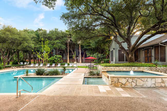 Landmark at Barton Creek photo 5