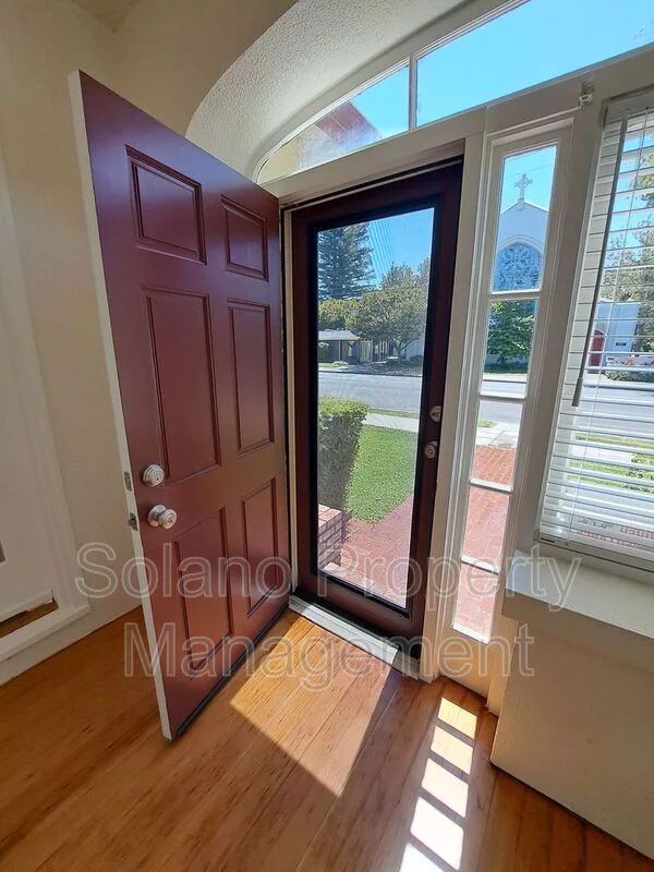 1938 3rd St Napa, CA 94559 photo 3