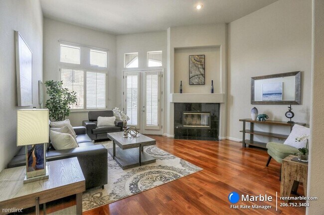 405 Emerald Bay Lane, Foster City, CA 94404 photo 2