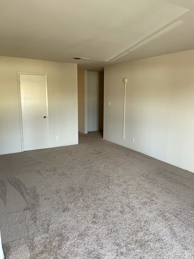 2130 Main St Santa Clara, CA 95050 photo 2
