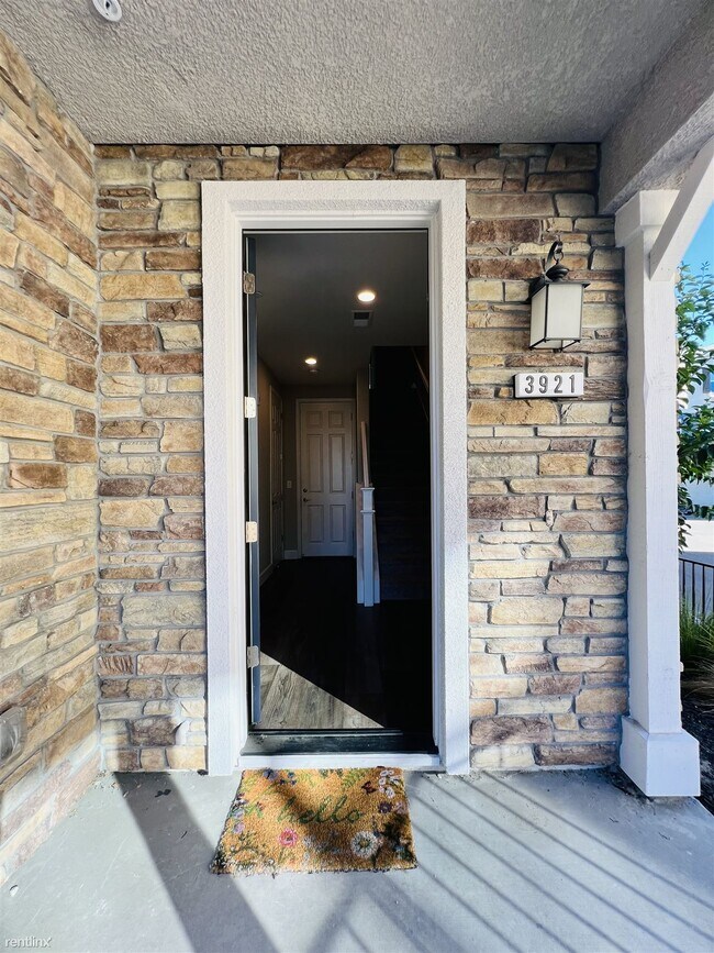 3921 Guerneville Way, Dublin, CA 94568 photo 2