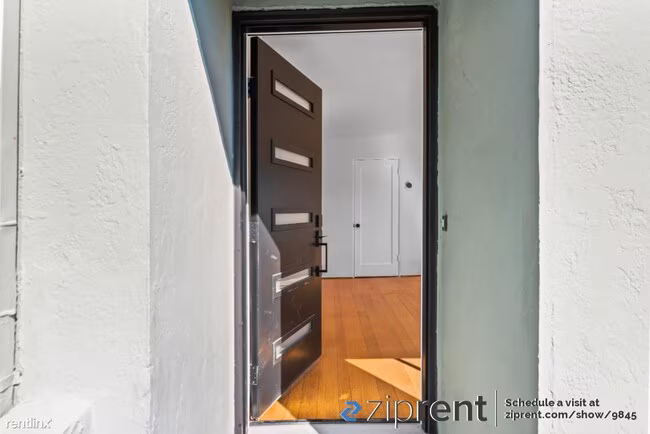 325 Fairmount Avenue, Oakland, CA 94611 photo 3