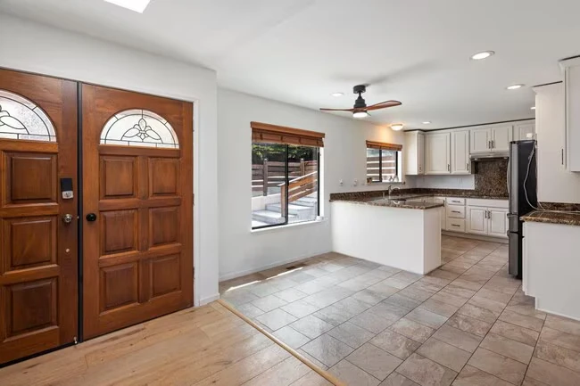 70 Adam Court, San Carlos, CA 94070 photo 4