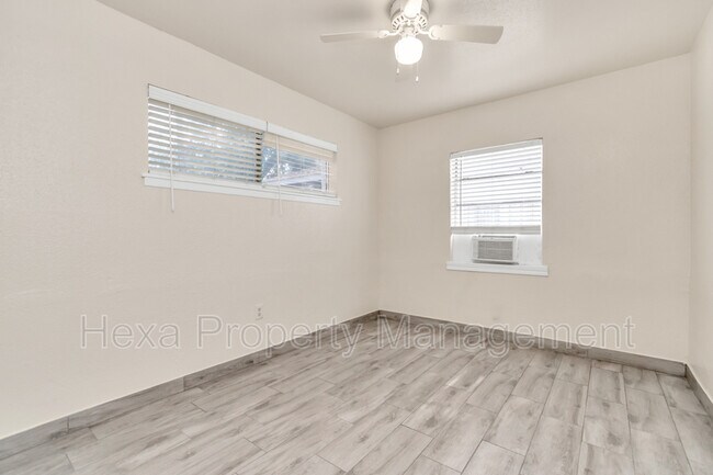 Dabney Condos photo 4