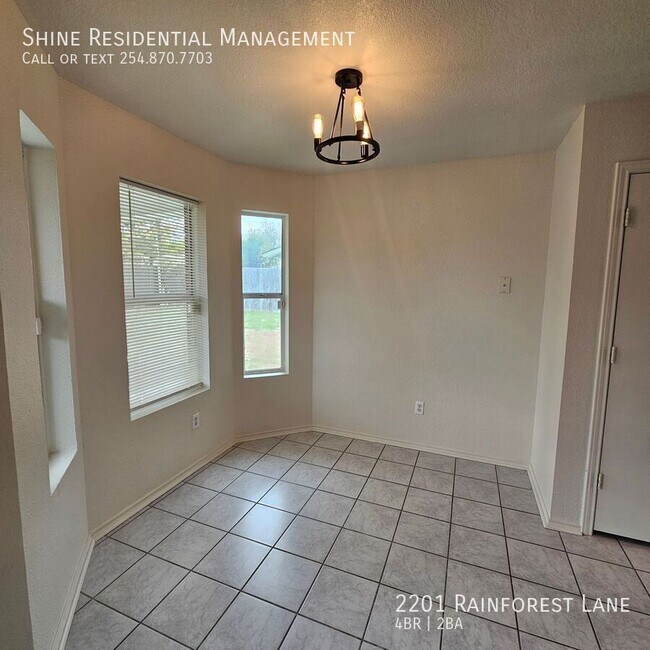 2201 Rainforest Ln Killeen, TX 76549 photo 5