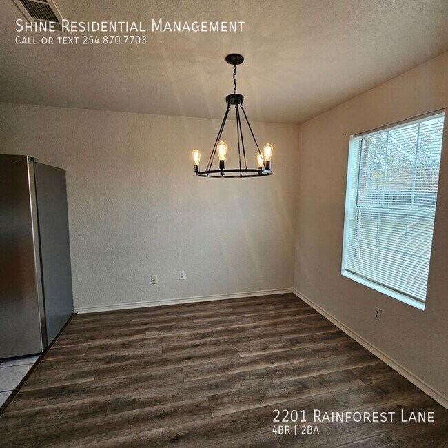 2201 Rainforest Ln Killeen, TX 76549 photo 4