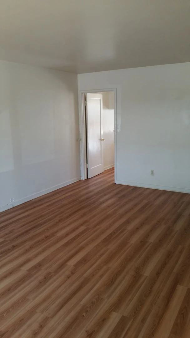 618 Utah St Fairfield, CA 94533 photo 2
