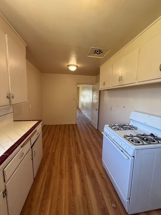 618 Utah St Fairfield, CA 94533 photo 5