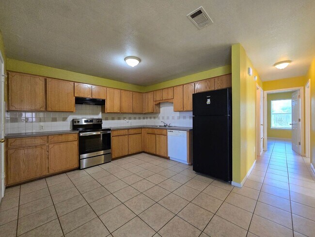 603 Avenue G Ave Killeen, TX 76541 photo 4