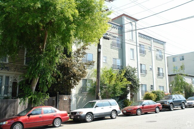 Blake Telegraph Apartments photo 3