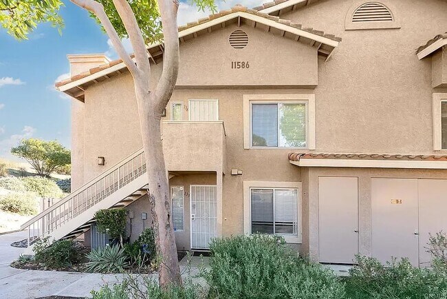 11586 Fury Ln El Cajon, CA 92019 photo 2