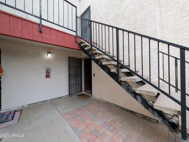 4211 E Palm Ln Phoenix, AZ 85008 photo 4