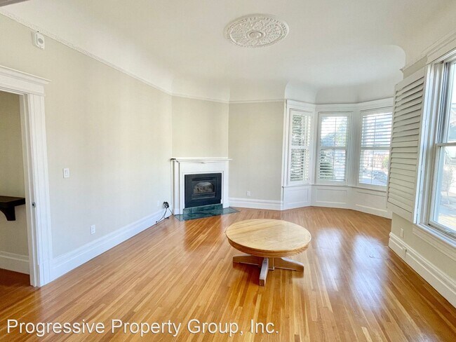 3193 Washington Street, #3 photo 4