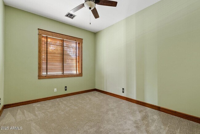 3123 E Cat Balue Dr Phoenix, AZ 85050 photo 5