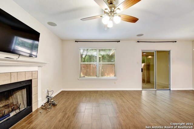 8107 Rustic Park San Antonio, TX 78240 photo 3