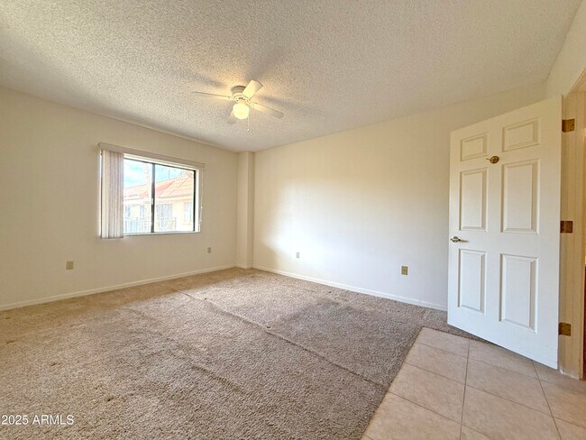 10330 West Thunderbird Boulevard, Sun City, AZ 85351 photo 3
