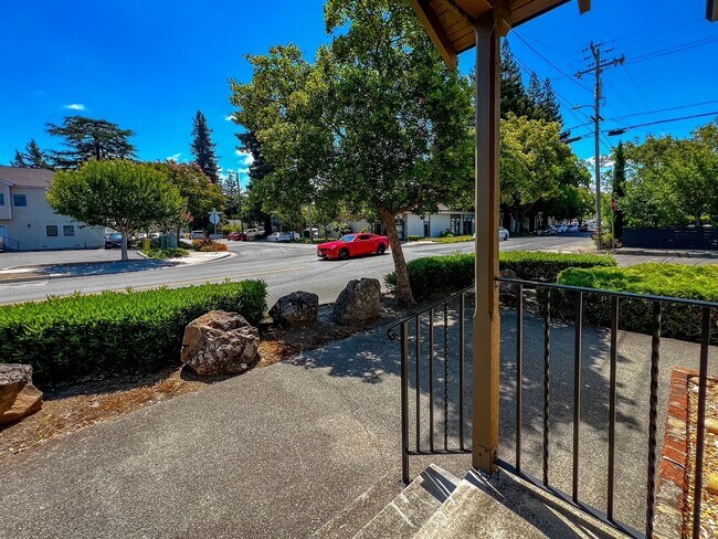 805 California Blvd Napa, CA 94559 photo 3