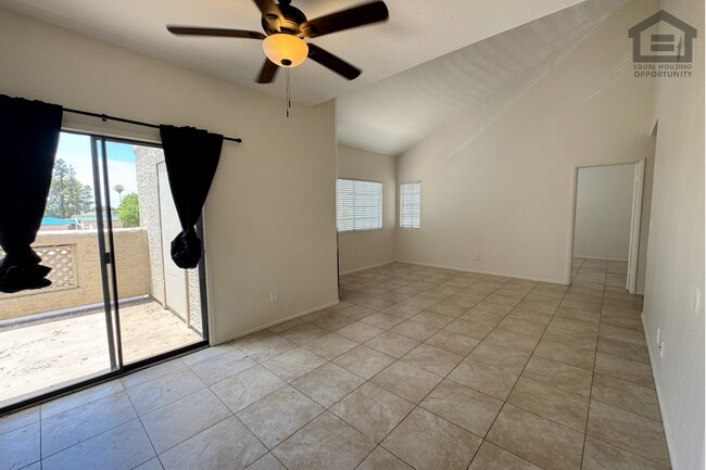 930 N Mesa Dr Mesa, AZ 85201 photo 5