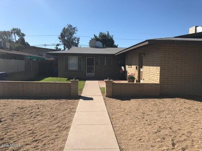 2 BEDROOM 1 BATH MESA TRIPLEX HOME