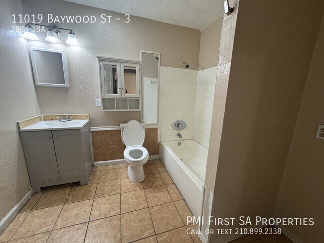 11019 Baywood St San Antonio, TX 78213 photo 4
