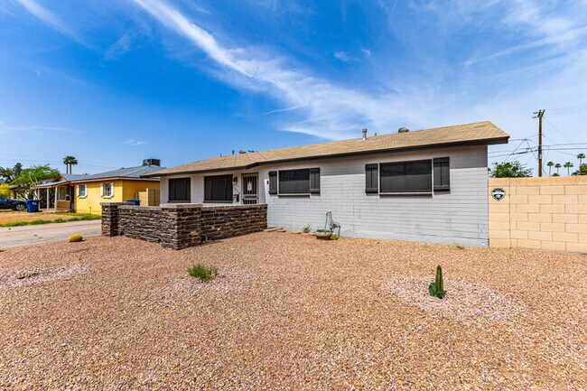 1310 W Romo Jones St Tempe, AZ 85281 photo 4