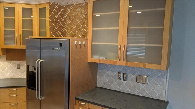 3654 Fore Cir Farmers Branch, TX 75234 photo 2