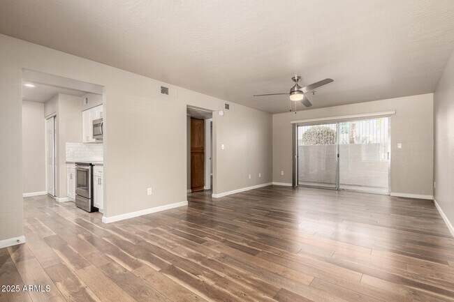 7494 E Earll Dr Scottsdale, AZ 85251 photo 5