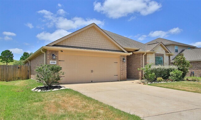 20559 Iron Seat Drive, Hockley, TX 77447 photo 3