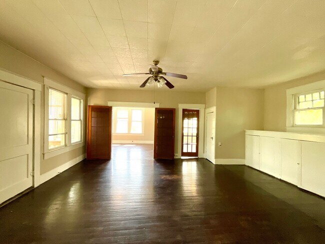 810 W Magnolia Ave San Antonio, TX 78212 photo 5