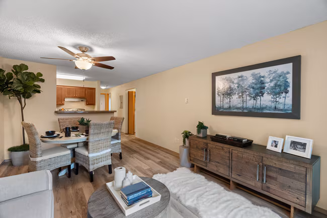4425 Apartments photo 3